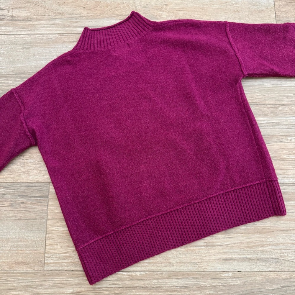Universal Thread Sweater - Picture 9 of 14